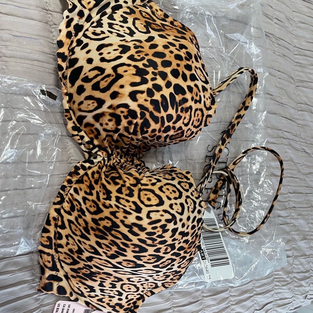 NWT VS SWIM SUIT
